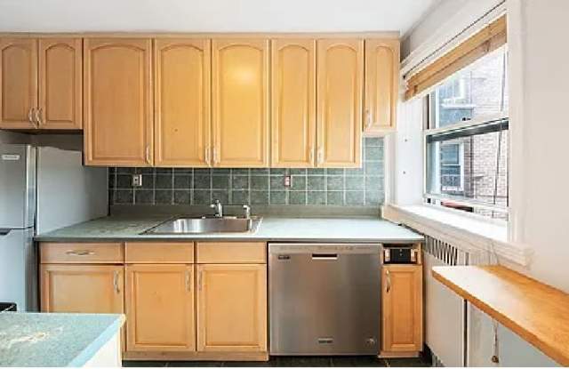 8610 34th Ave Apt 424