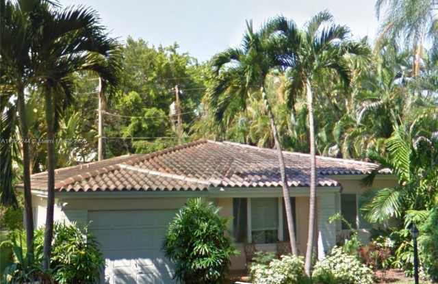 Photo of 809 Almeria Ave