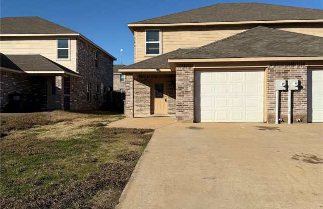 Photo of 812 Parkplace Ridge