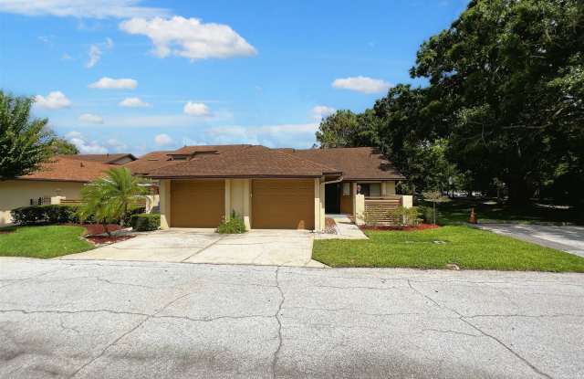 925 Fenton Ln 1