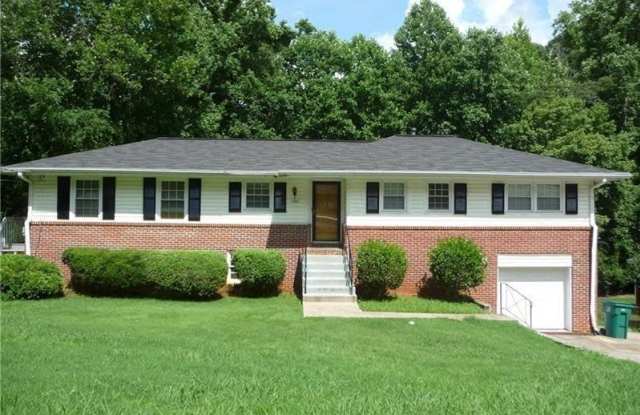 3393 SHAWNEE Trail