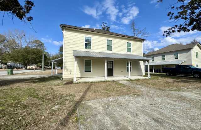 713 Chestnut Street - 1