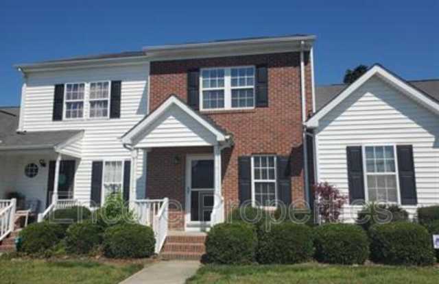 1712 Stroll Circle