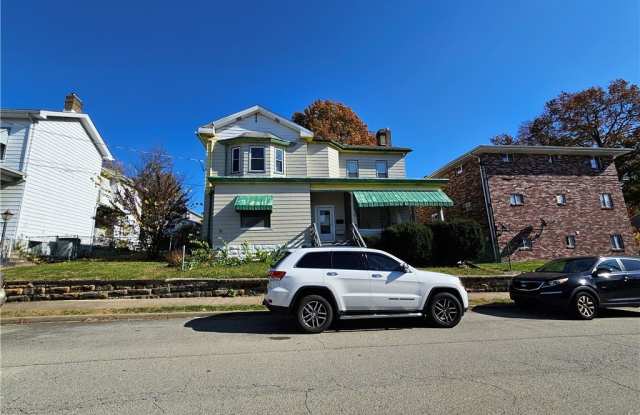 Photo of 629 R Walnut St