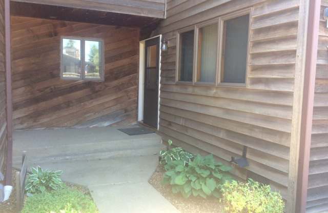 3 bedroom, 2 bath Condo