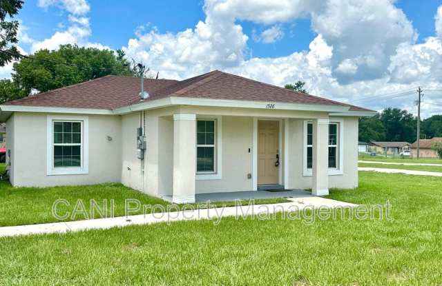 1526 Providence Rd