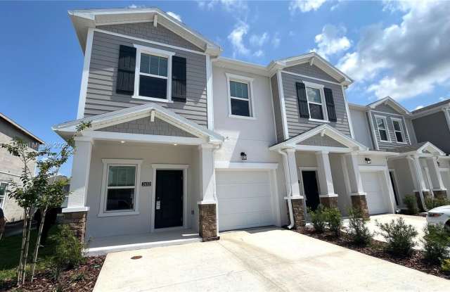 Photo of 2653 SKYLINE LOOP