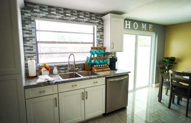 8412 Westridge Drive