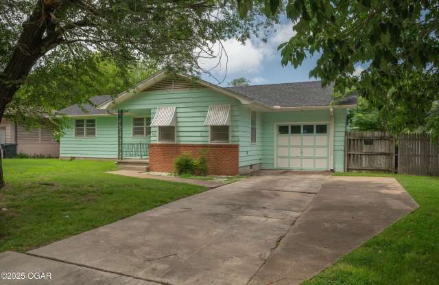 3010 Missouri Avenue