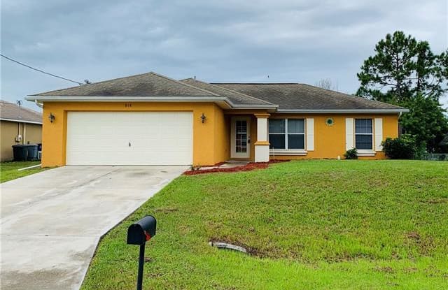 818 Crystal AVE S - 818 Crystal Avenue South, Lehigh Acres, FL 33974