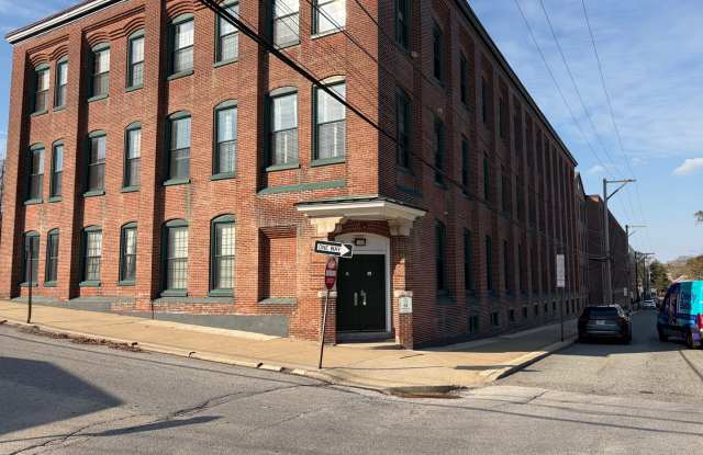 Sleek Manhattan Style Urban Condo Now Available in Byrne Lofts