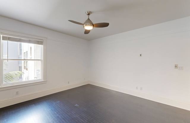701 Taylor