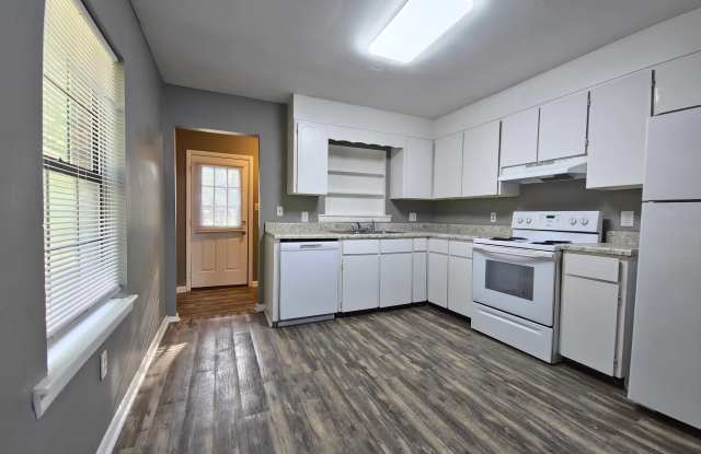 1811 Morningside DriveBUILDING C