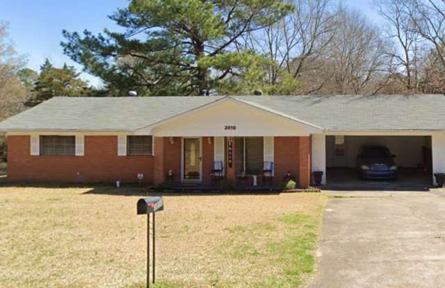 3 bedroom 2 bath home available for rent - 3010 Suncrest Drive, Jackson, MS 39212