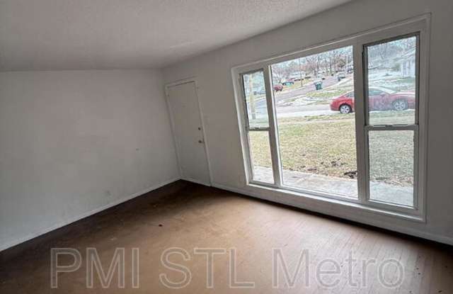 5633 Parchester Drive