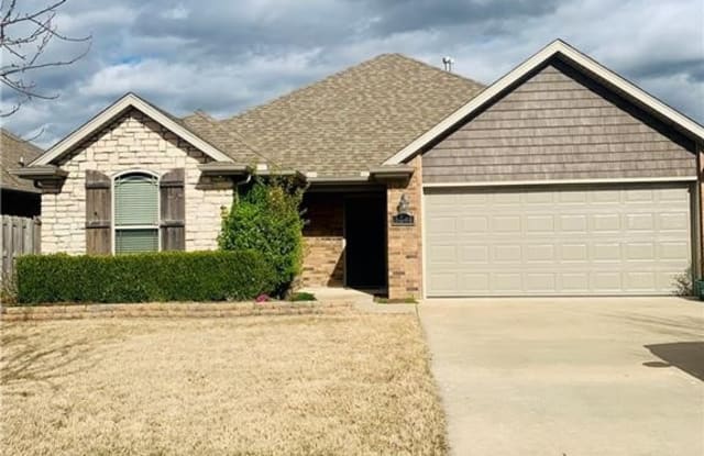 3044  N Azure  AVE - 3044 North Azure Avenue, Fayetteville, AR 72704