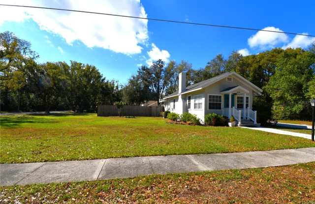 1245 N ALEXANDER STREET