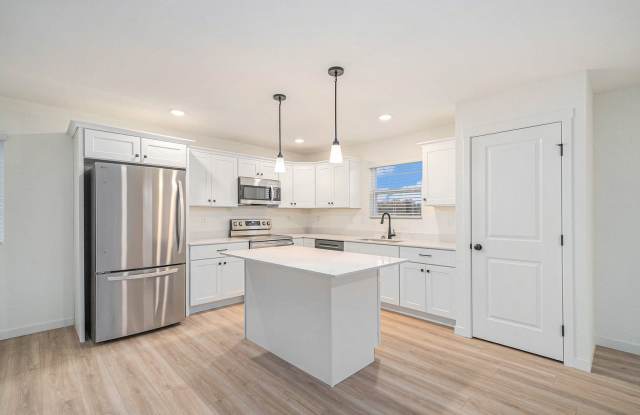 1312 Forest View Drive