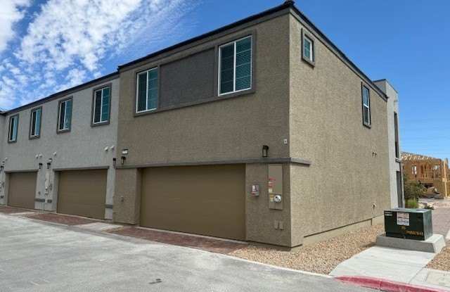 5776 Crenellated Street