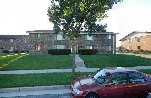 7635 N 78th St - 7635 North 78th Street, Milwaukee, WI 53223