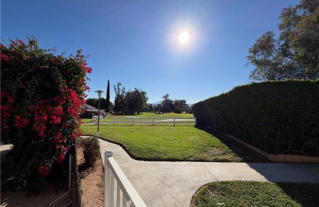 6143 Avenue Juan Diaz