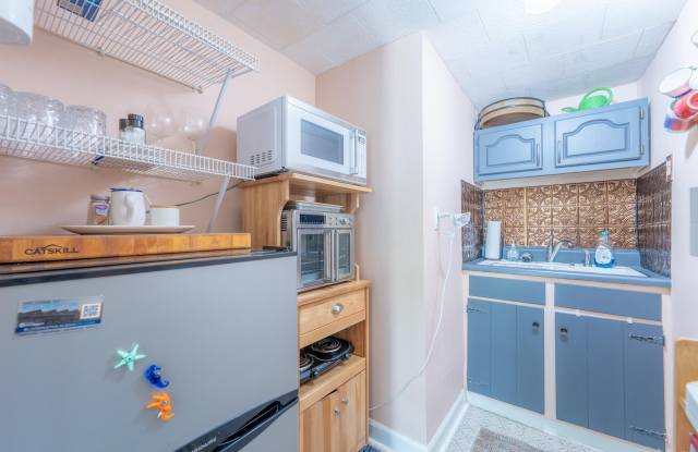 1101 S Rogers Street