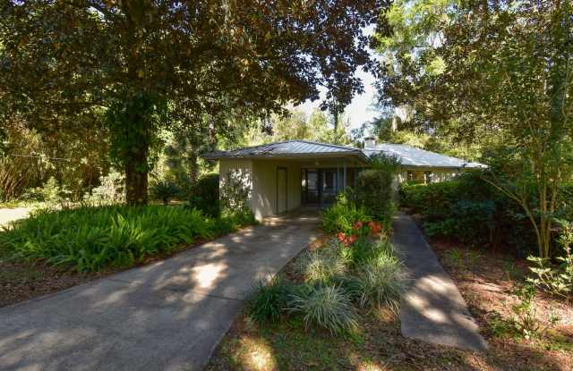 3309 NW 3rd Street (Pine Haven)