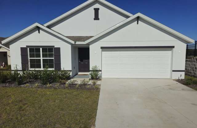 Spacious 4BR Golf Course Home in Beverly Hills