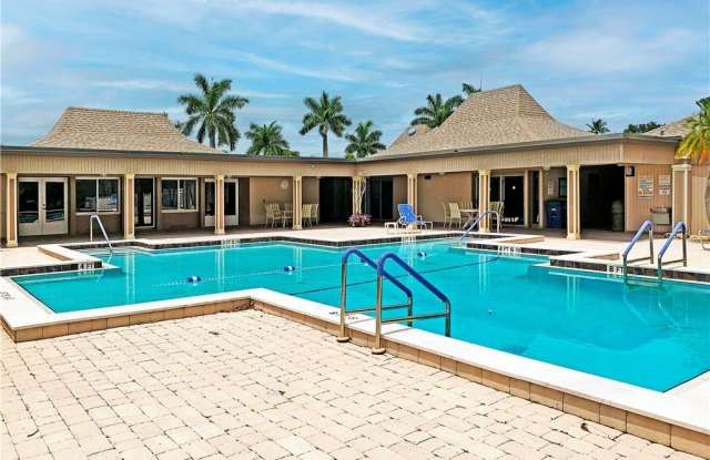 4774 Hidden Harbour Boulevard