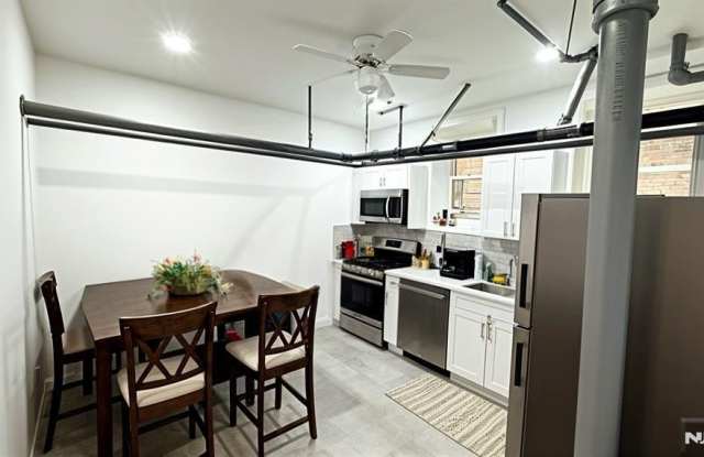 340 Fairmount Avenue C3