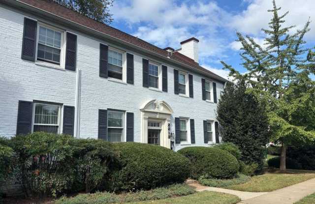 Photo of 2213 Washington Avenue