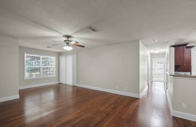 4208 Santa Fe Pkwy