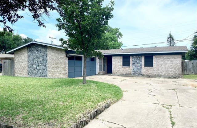 1728 Denver St - 1728 Denver Street, Portland, TX 78374