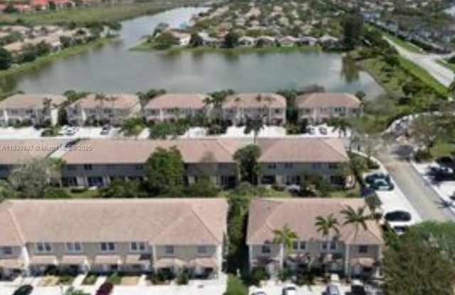 Photo of 737 SW 122nd Ave