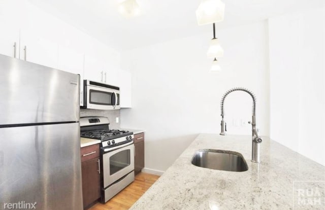 186 Scholes St - 186 Scholes Street, Brooklyn, NY 11206