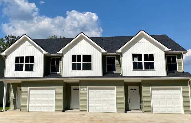 943 Center Rd