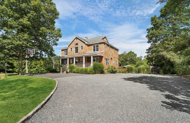 Photo of 71 Old Canoe Place Road