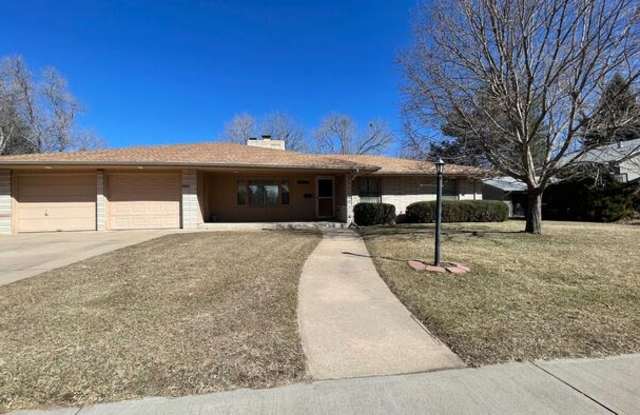 1320 Parkwood Drive