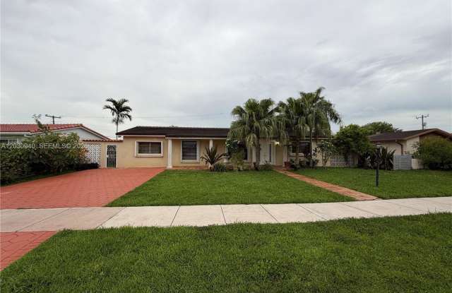 3541 SW 125th Ct