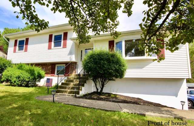 4 Bedroom House - WashingtonVille - 21 Hampshire Drive, Washingtonville, NY 10992