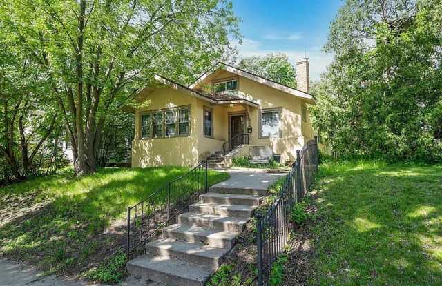 5 Bdrm House in South Mpls