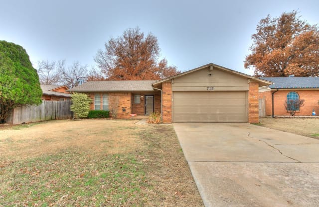 718 Ranchoak Dr. - 718 Ranchoak Drive, Yukon, OK 73099