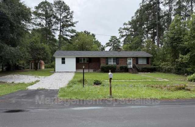 1013 Pinelane Rd
