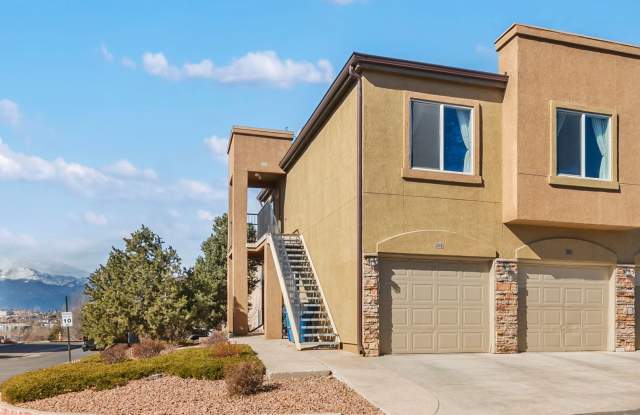 Immaculate 2 Bed 2 Bath Condo with Pikes Peak Views in D49!!!