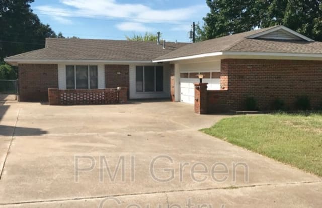 117 E Madison St - 117 East Madison Street North, Broken Arrow, OK 74012