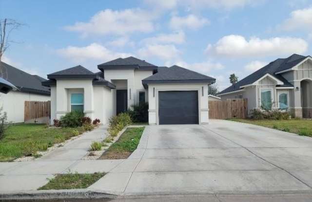 3708 E Diamondhead Avenue