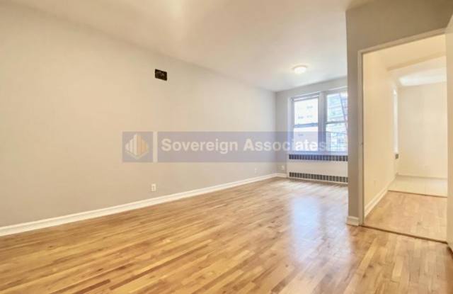 Photo of 2712 Decatur Avenue