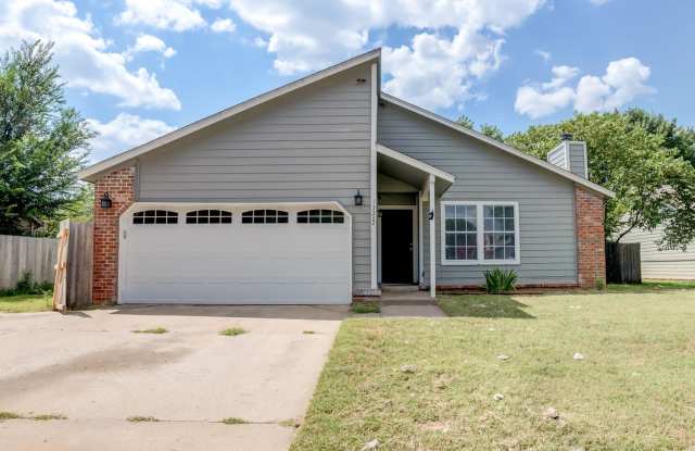 3 Bed | 2 Bath in Bixby!