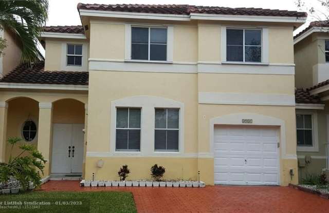 3917 SW 169th Ter - 3917 Southwest 169th Terrace, Miramar, FL 33027