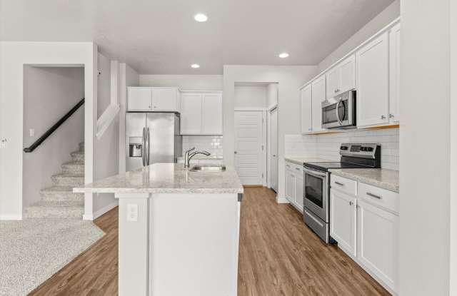 3 Bedroom Home on Cul De Sac